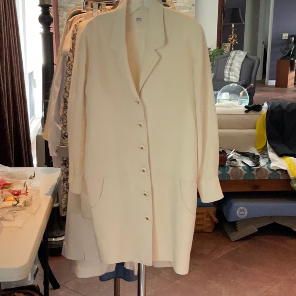 Elegant Cream Women's Coat